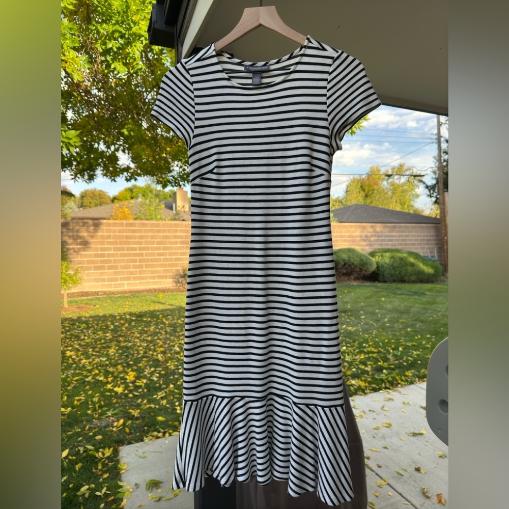A Pea In the Pod Maternity Midi Dress, Size Small